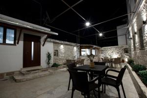 Patio nebo venkovní prostory v ubytování Guesthouse Çani + 28 fotografií