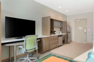 Home2 Suites By Hilton Redlands的厨房或小厨房