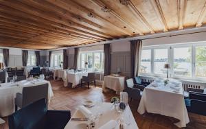 Restaurace v ubytování Hotel Caraleon