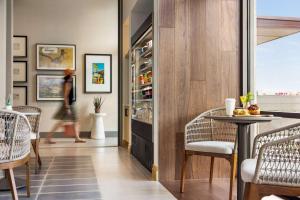 Hilton North Scottsdale At Cavasson的休息区