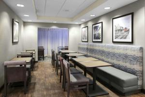 Zona d'estar a Elgin Inn