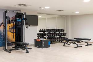 Fitness centrum a/nebo fitness zařízení v ubytování Hotel Canandaigua, Tapestry Collection By Hilton