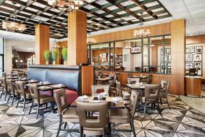 Restaurace v ubytování Hilton University of Houston