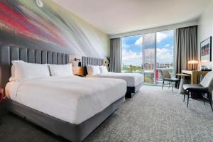 Postel nebo postele na pokoji v ubytování Hilton University of Houston