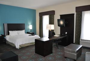 Postel nebo postele na pokoji v ubytování Hampton Inn Pleasanton