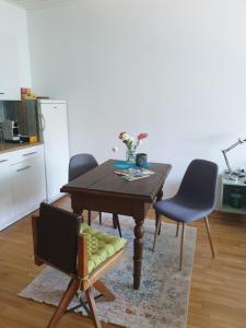 Kuchyňa alebo kuchynka v ubytovaní Ferienwohnung mit Pool an der Apfelstraße