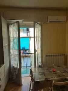Bazén v ubytování CASA RAPALLO STAR nebo v jeho okolí