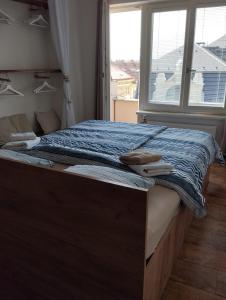 Postel nebo postele na pokoji v ubytování Cool studio