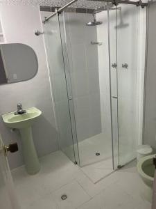 Phòng tắm tại Casa en el corazón de Rionegro!