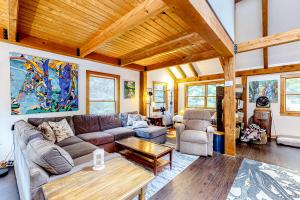 A seating area at Cabin in the Woods