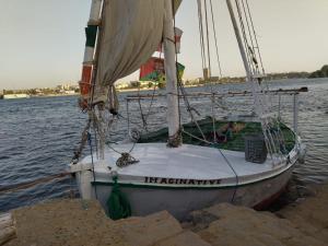 Fotografie z fotogalerie ubytování Felucca sailing overnight experience with imaginative felucca aswan v destinaci Asuán