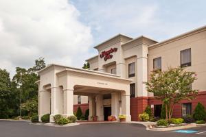 a rendering of a hotel at Hampton Inn Elkton in Elkton