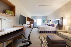 O zonă de relaxare la Home2 Suites By Hilton Oklahoma City Quail Springs