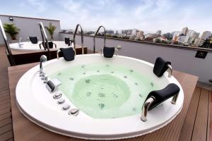 Foto da galeria de Hampton By Hilton Lima San Isidro em Lima