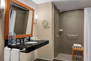 Koupelna v ubytování DoubleTree by Hilton Lima Miraflores El Pardo