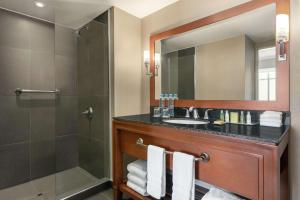 Koupelna v ubytování DoubleTree by Hilton Lima Miraflores El Pardo