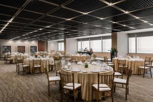 Restaurace v ubytování DoubleTree by Hilton Lima Miraflores El Pardo