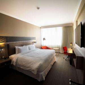 Postel nebo postele na pokoji v ubytování Doubletree By Hilton Trujillo