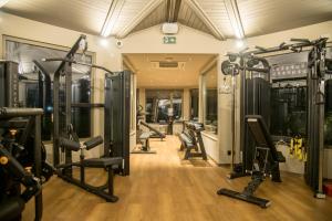Posilňovňa alebo fitness centrum v ubytovaní KING MINOS RETREAT Resort & Spa