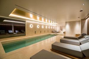 Bazén v ubytovaní KING MINOS RETREAT Resort & Spa alebo v jeho blízkosti