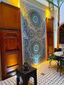 Posezení v ubytování Riad La Perle Rouge