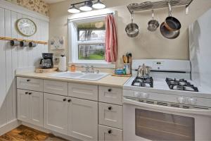 Gallery image of Downtown Drift-Hot Tub,Sauna,Bikes,Pet Friendly in Arcata