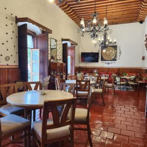 Restaurace v ubytování HOTEL CASA BAEZ