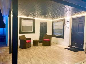 Fotografie z fotogalerie ubytování Mango’s House Close to Beach…Pool, Table Pool v destinaci Pompano Beach