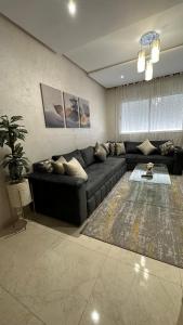 Posezení v ubytování Haut Standing Appartement - Centre Ville Oujda