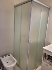 Departamento céntrico y espacioso en Río Cuarto II的一间浴室