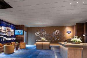TV o dispositivi per l'intrattenimento presso Hampton by Hilton Shenzhen Futian Port