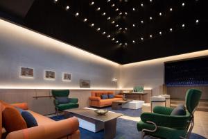 Area soggiorno di Hampton by Hilton Shenzhen Futian Port