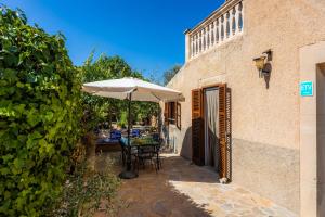 Patio nebo venkovní prostory v ubytování Finca Can Hostalet