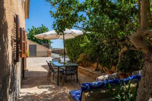 Patio nebo venkovní prostory v ubytování Finca Can Hostalet