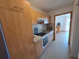 Η κουζίνα ή μικρή κουζίνα στο Ferienwohnung Taubertal Familie Arold +12 φωτογραφίες