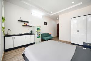 Kuchyň nebo kuchyňský kout v ubytování Cali Homestay