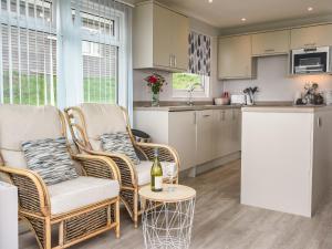 Η κουζίνα ή μικρή κουζίνα στο Sealark +9 φωτογραφίες