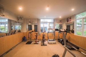 Fitness centrum a/nebo fitness zařízení v ubytování Seaside Resort Vung Tau