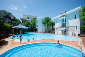 Bazén v ubytování Seaside Resort Vung Tau nebo v jeho okolí
