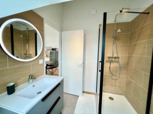 Et badeværelse på Suite Clovis 7 + 4 billeder