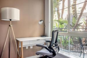 Playa Vista 2br w pool pet wash nr groceries LAX-1101