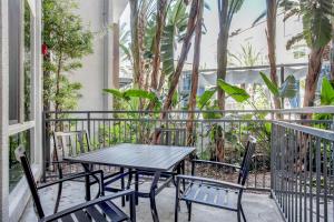 Playa Vista 2br w pool pet wash nr groceries LAX-1101