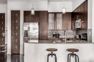 Playa Vista 2br w pool pet wash nr groceries LAX-1101