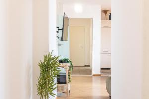 Foto dalla galleria di Charming 1BR and 1LR Apt Modern Design Donaustadt a Vienna
