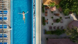 Piscina di Arena Beach Hotel o nelle vicinanze