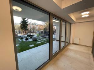 Fotografia z galérie ubytovania Apartament Smart Kamienica Grochów with free parking vo Varšave