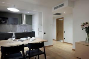 Kuchyňa alebo kuchynka v ubytovaní Apartaments SB Corona Tortosa