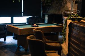 Biliár nebo kulečník v ubytování Hotel Boreas