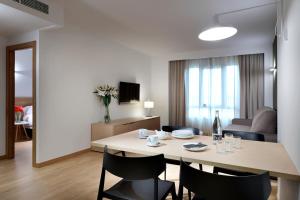 Posedenie v ubytovaní Apartaments SB Corona Tortosa