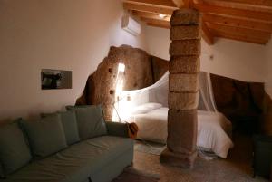 Photo de la galerie de l'établissement Casa do Meio em Quinta de São Pedro de Vir-a-Corça, à Monsanto 24 autres photos